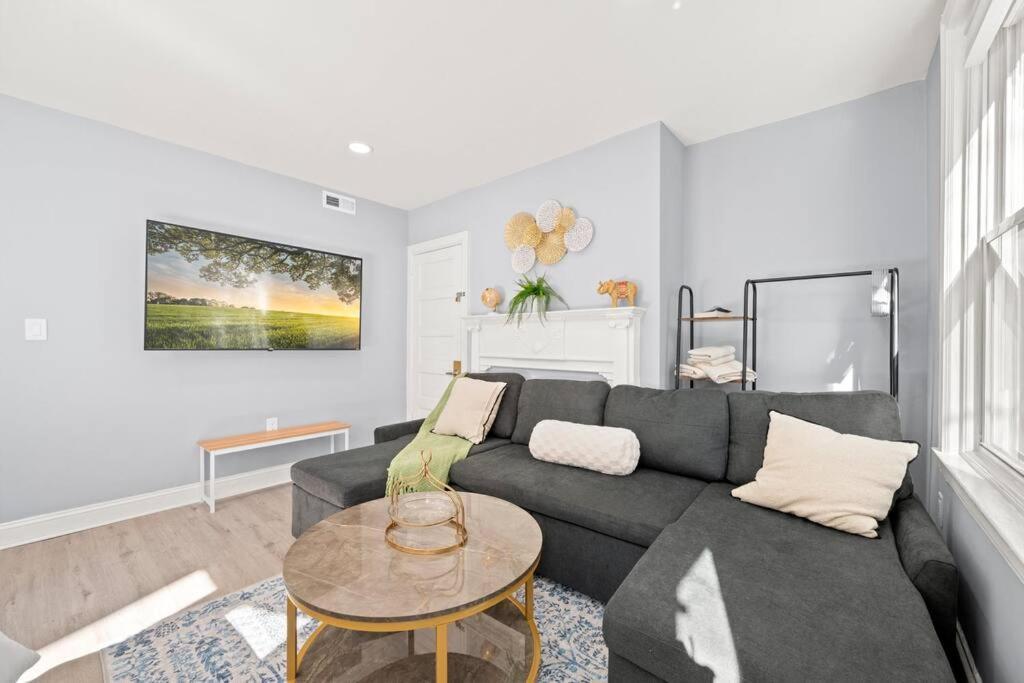New! Cozy Apt In Center City! Filadélfia Exterior foto
